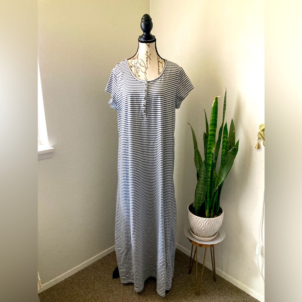 Faded Glory Black White Striped maxi dress short sleeves